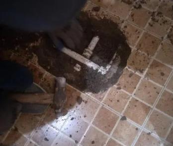 阜新卫生间漏水维修公司为您分享下卫生间渗水如何处理及注意事项